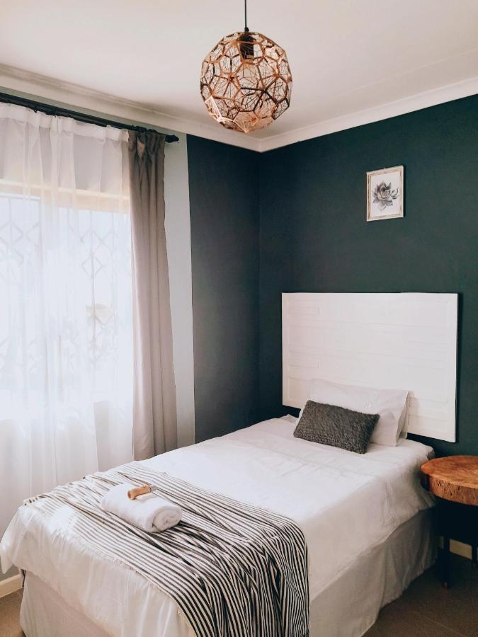 Inkazimulo Airbnb Villa Estcourt Dış mekan fotoğraf